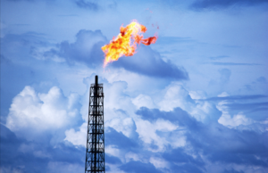 Peste 80 de țări, între care SUA și toate statele UE, s-au angajat ca până în 2030 să-și reducă emisiile de gaz metan cu 30% față de nivelul din 2020. La acord nu au aderat Rusia, China sau India, unii dintre cei mai mari poluatori