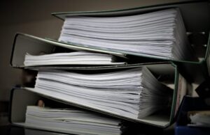 Legea prin care se interzice instituțiilor publice să solicite copii ale documentelor emise de entităţi ale statului a fost promulgată