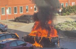 Panică în Liverpool. Un taxi a explodat, iar trei persoane au fost arestate. Sunt suspiciuni de un posibil atac teorist