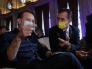 PNL a votat pentru începerea negocierilor de formare a unui nou guvern cu PSD și UDMR. Mai devreme PSD și UDMR au luat aceeași decizie