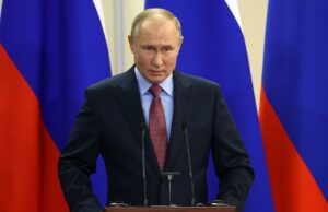 Rusia. Într-un interviu în care deplânge destrămarea URSS, Vladimir Putin mărturisește că a lucrat ca “bombardier” (taximetrist de ocazie) în anii ’90