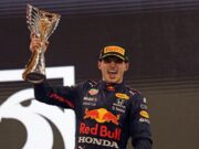 Formula 1. Max Verstappen este noul campion mondial, după o cursă palpitantă în care l-a depășit pe Lewis Hamilton în ultimul tur. Este primul titlu din cariera olandezului