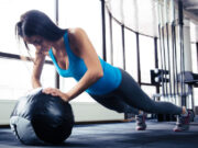 Genuflexiunile pe perete și plank-urile scad tensiunea arterială Genuflexiunile pe perete și plank-urile scad tensiunea arterială