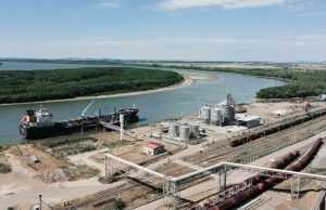 Guvernul român începe negocierile pentru cumpărarea portului strategic din Republica Moldova