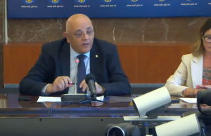 Arafat: „Intrăm în faza de pregătire înainte de viitura care vine pe Dunăre. Autoritățile să pregătească populația dacă e nevoie de evacuare, să își ia actele, banii, medicamente”