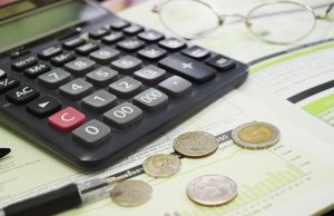 Directorul FMI avertizează că economia mondială riscă o creștere scăzută și datorii ridicate