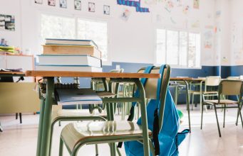 Ministerul Educației va respecta decizia CCR cu privire la bursele elevilor