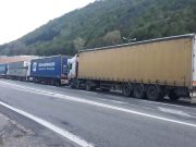 Restricții de circulație pentru TIR-uri pe Valea Oltului, timp de trei zile