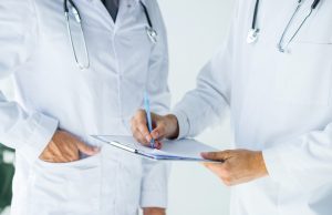Colegiul Medicilor a dat în judecată Casa Națională de Asigurări de Sănătate